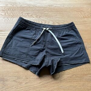 Vuori Vintage Ripstop Shorts Small EUC Charcoal